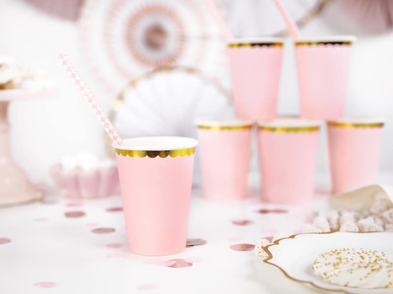 licht roze bekers 2